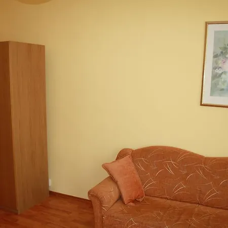 Apartman Mustang アパート